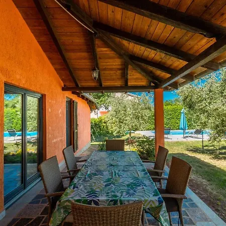 Сasa de vacaciones Family Friendly House With A Swimming Pool Sveti Lovrec, Istria - Sredisnja Istra - 14432 Sveti Lovreč Pazenatički