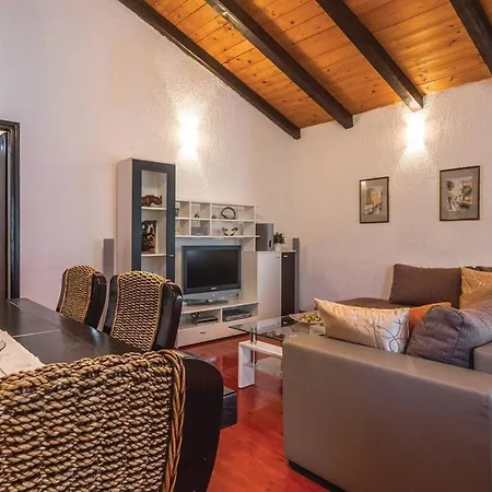 Family Friendly House With A Swimming Pool Sveti Lovrec, Istria - Sredisnja Istra - 14432 Casa de Férias *
